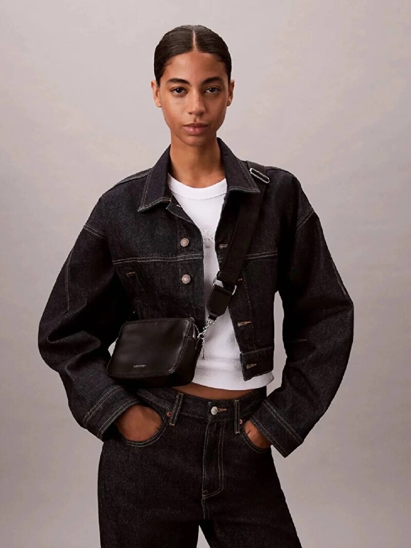 Calvin Klein Siyah Renkli Kadın Webbing Double Strap Çapraz Çanta