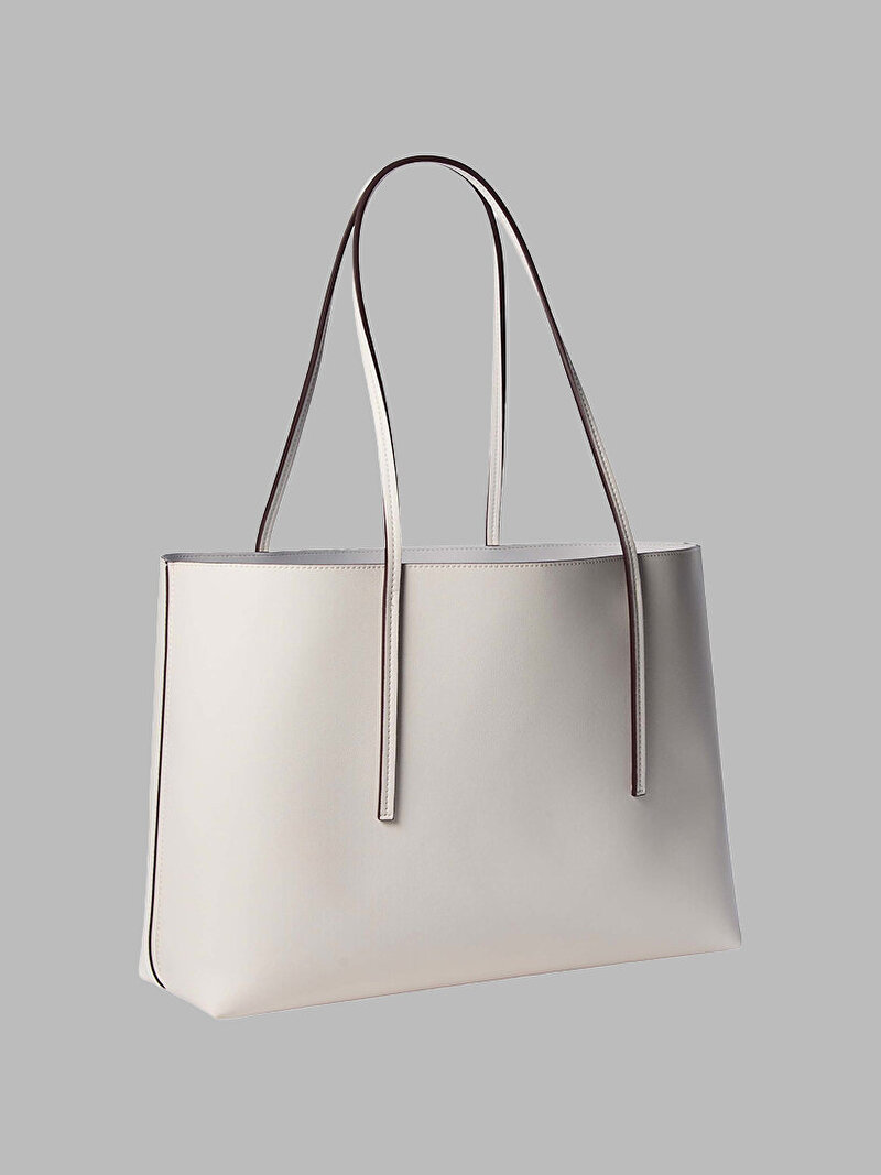 Calvin Klein Beyaz Renkli Kadın Bold Ck Medium Tote Çanta