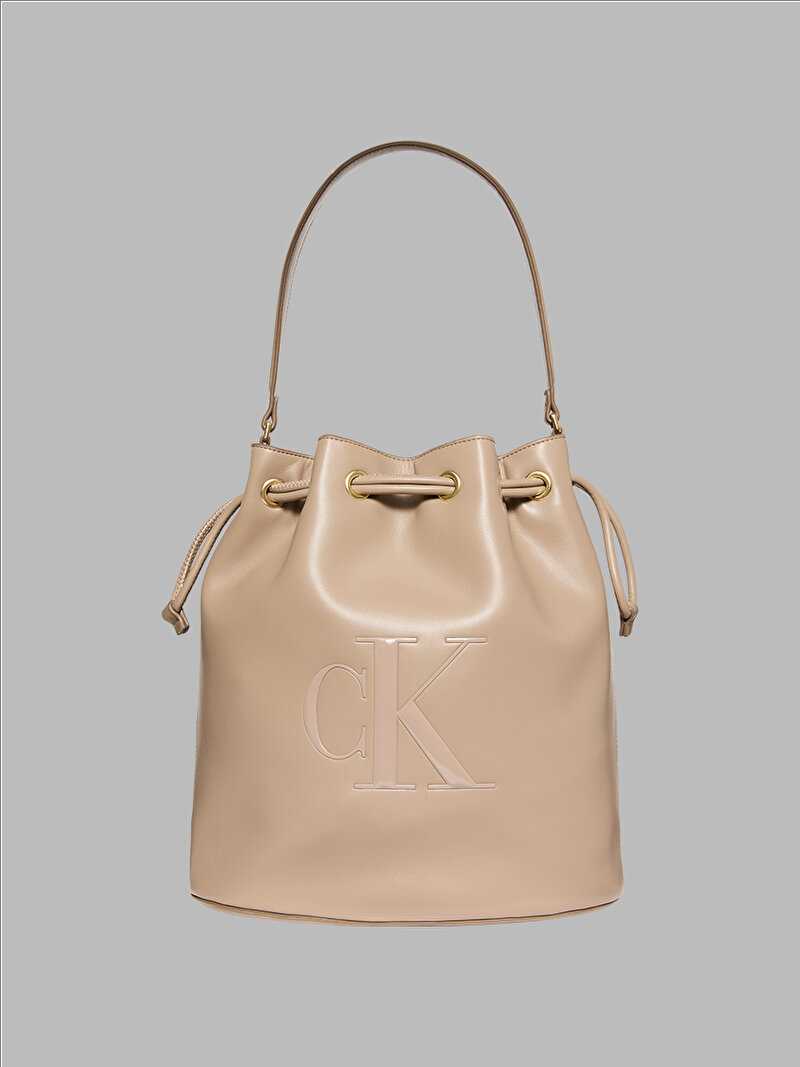 Calvin Klein Bej Renkli Kadın Bold Ck Large Bucket Omuz Çantası