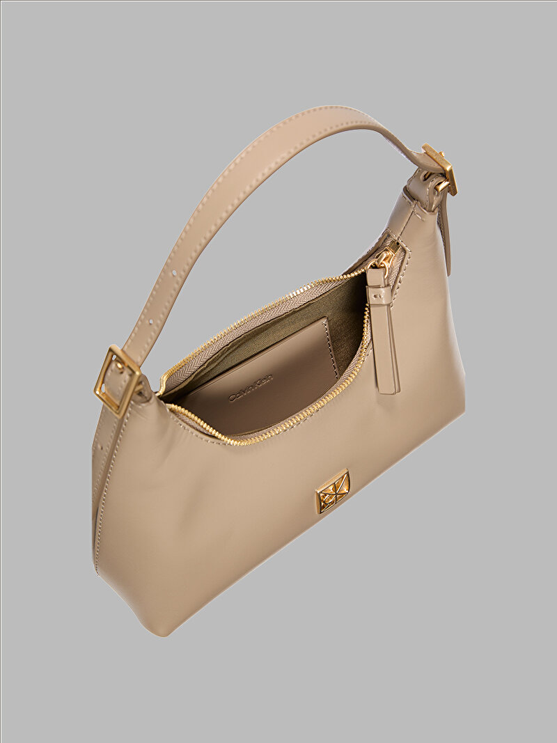 Calvin Klein Bej Renkli Kadın Emblem Mini Çapraz Çanta