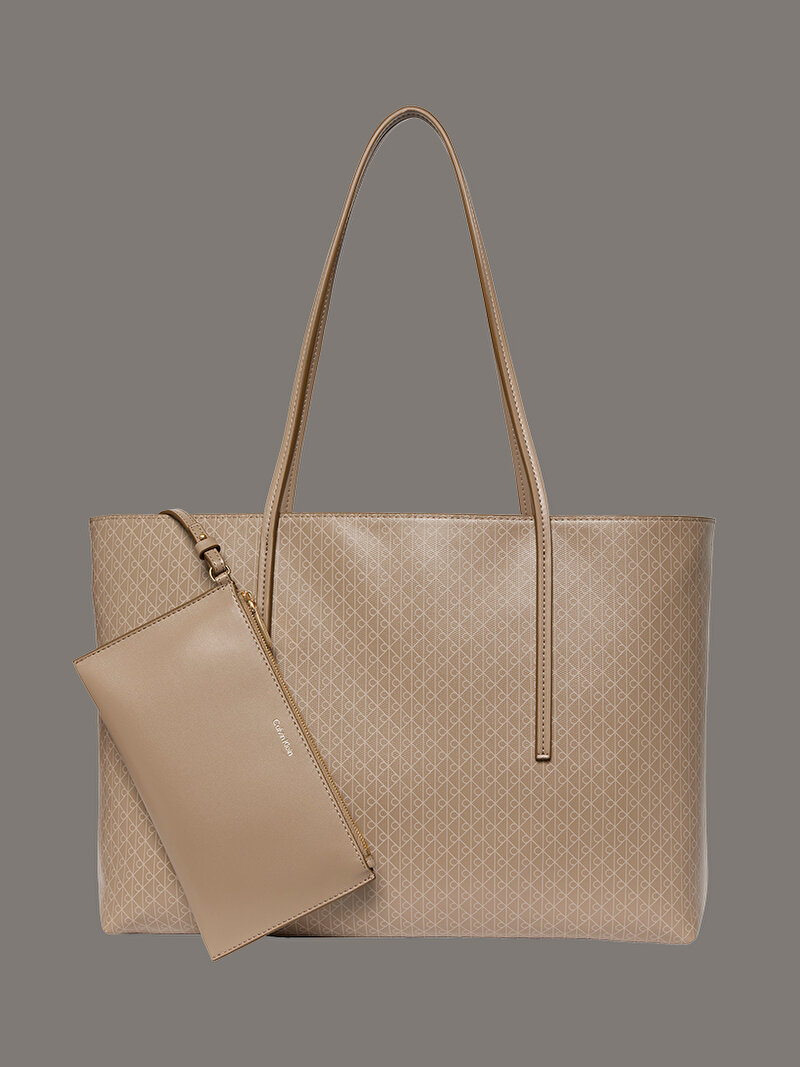 Calvin Klein Bej Renkli Kadın Emblem Tote Çanta