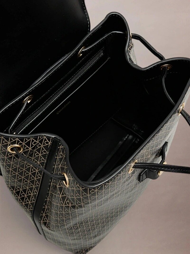 Calvin Klein Kahverengi Renkli Kadın Emblem Sırt Çantası