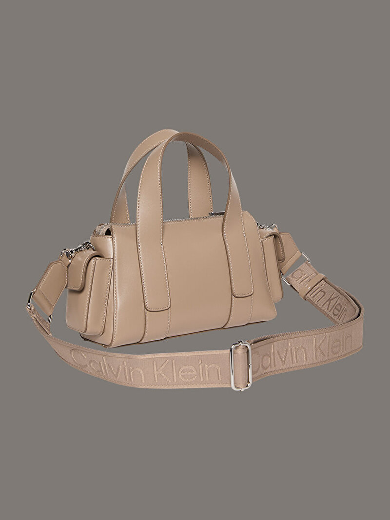 Calvin Klein Bej Renkli Kadın Webbing Strap Pocket Çapraz Çanta
