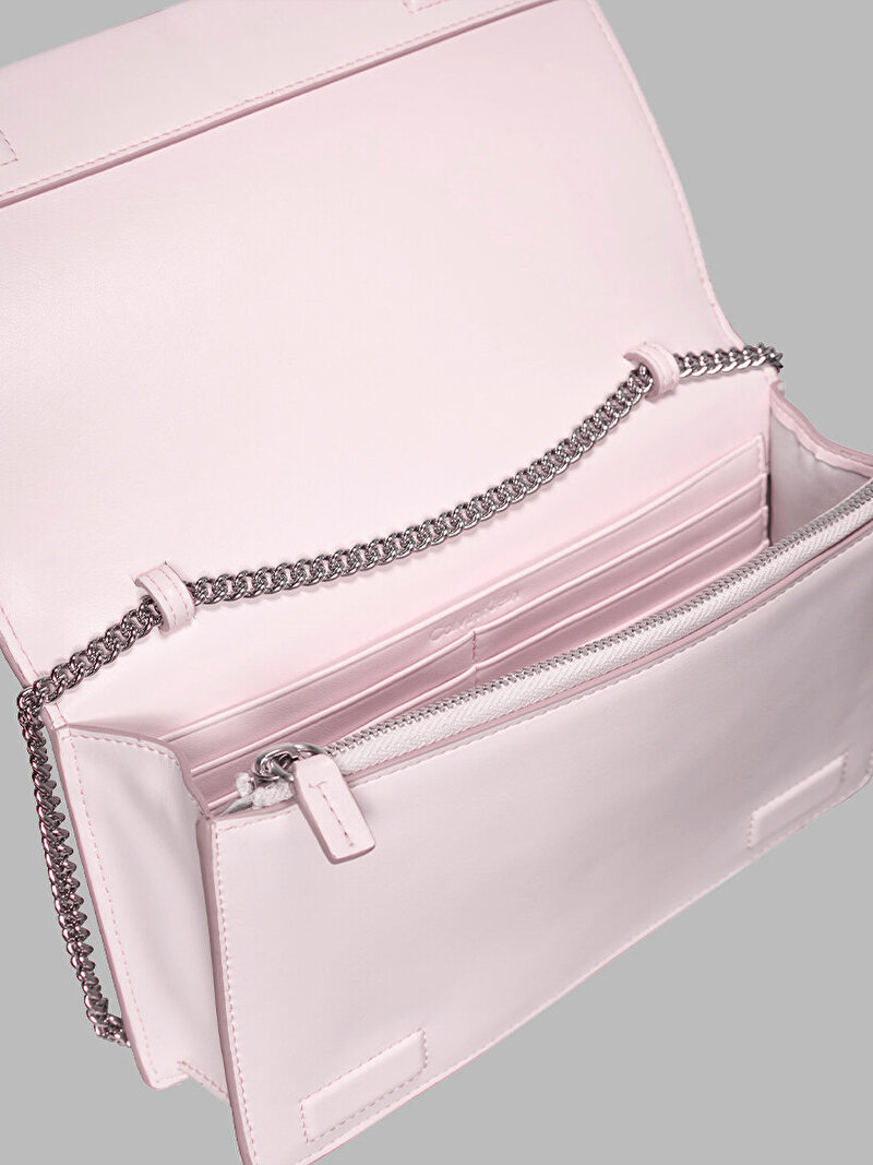 Calvin Klein Pembe Renkli Kadın CK Chain Wallet