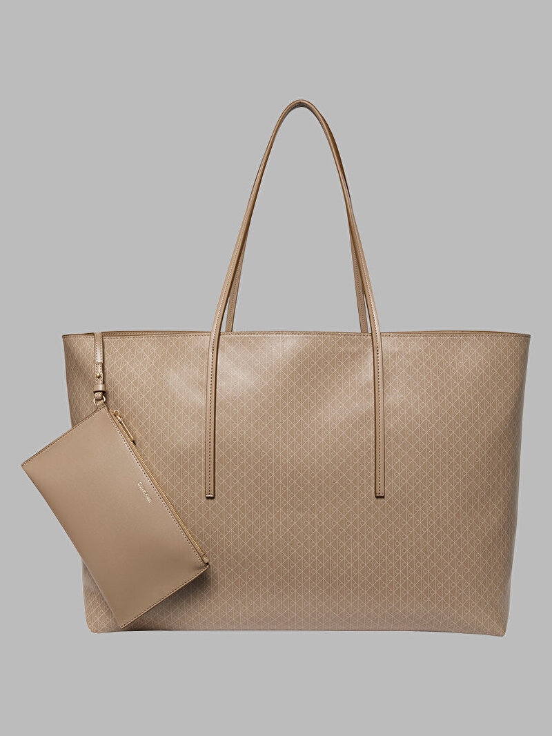 Calvin Klein Bej Renkli Kadın Emblem Large Tote Çanta