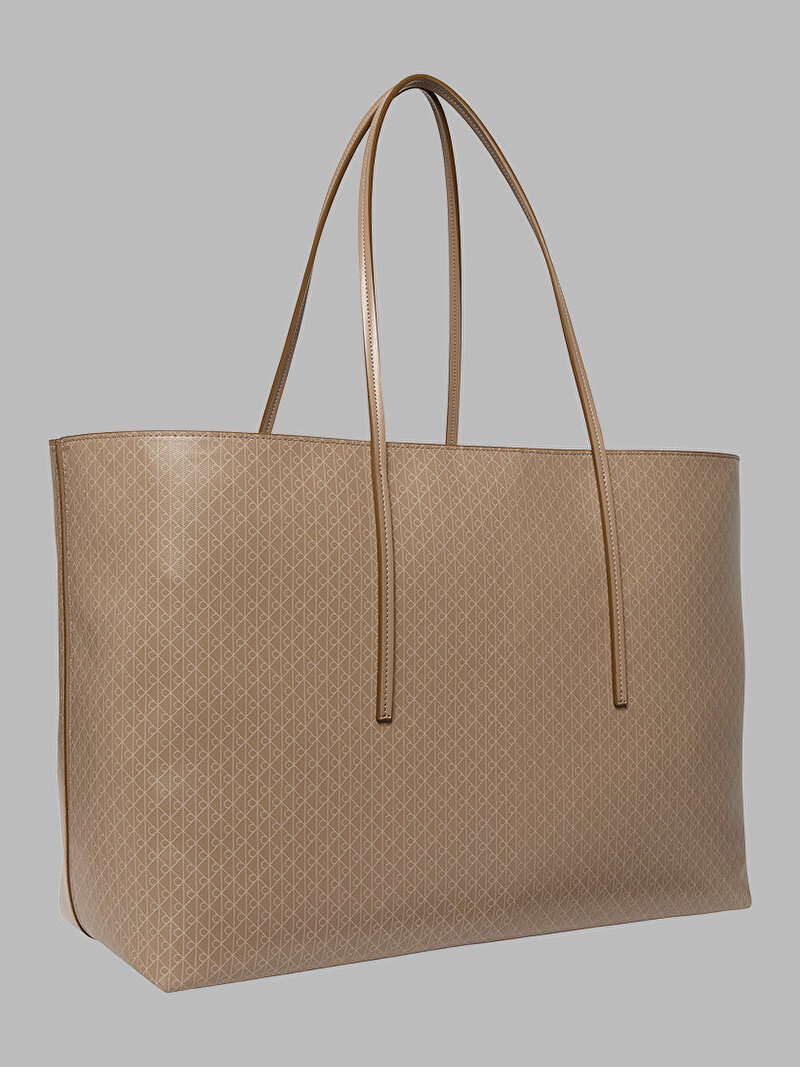 Calvin Klein Bej Renkli Kadın Emblem Large Tote Çanta
