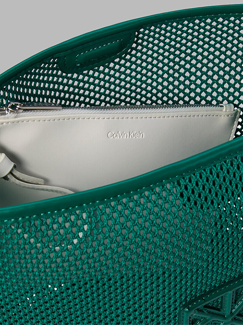 Calvin Klein Yeşil Renkli Kadın Emblem Mesh Bucket Çanta