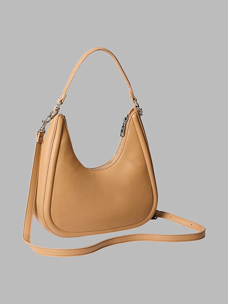Calvin Klein Bej Renkli Kadın Bold CK Small Çapraz Çanta