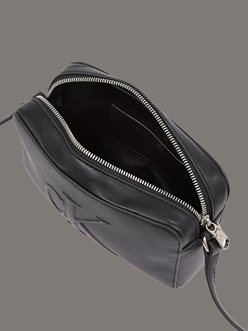 Calvin Klein Siyah Renkli Kadın Sculpted Camera Çanta