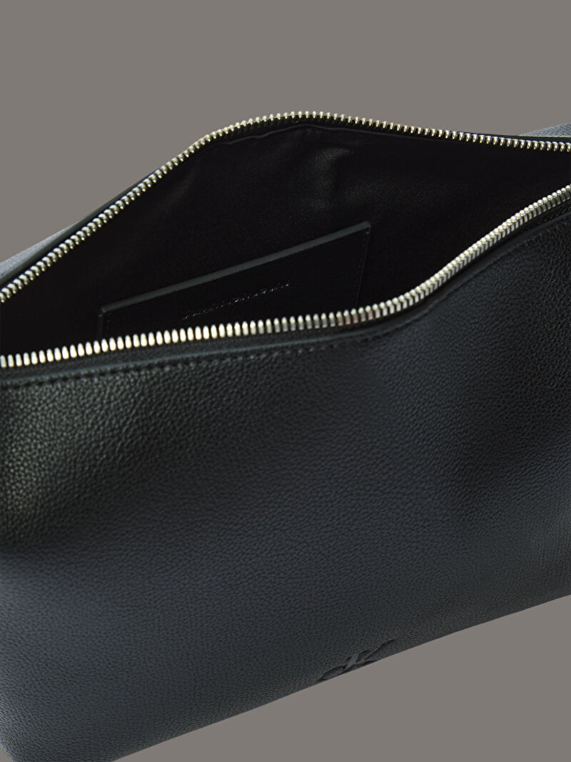 Calvin Klein Siyah Renkli Kadın Ultralight Omuz Çantası