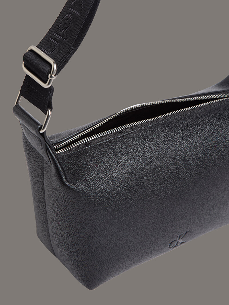 Calvin Klein Siyah Renkli Kadın Ultralight Omuz Çantası