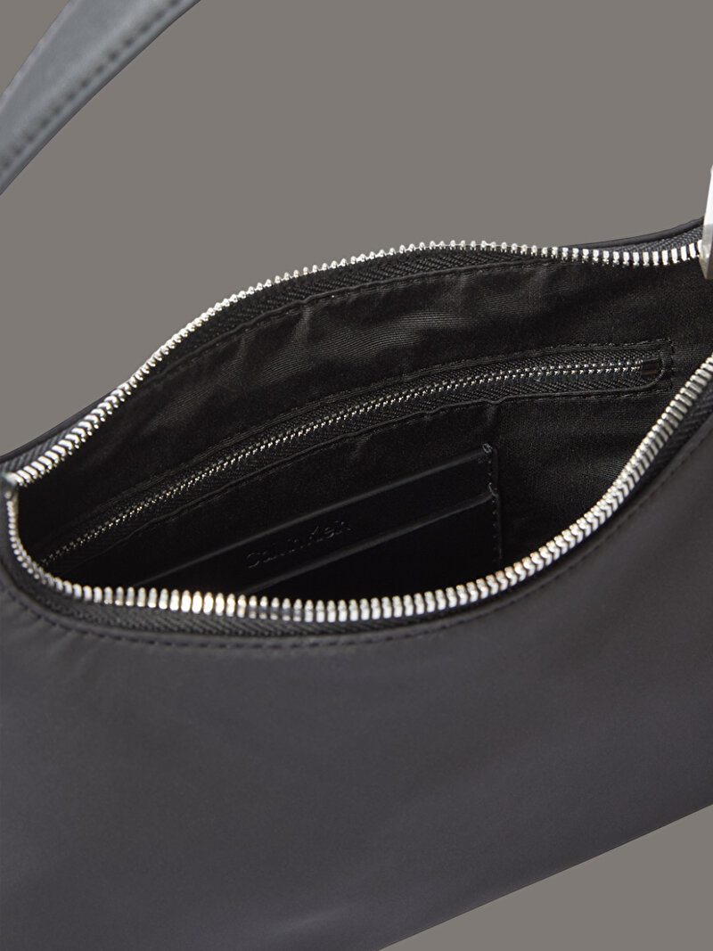 Calvin Klein Siyah Renkli Kadın Satin Nylon Small Çapraz Çanta