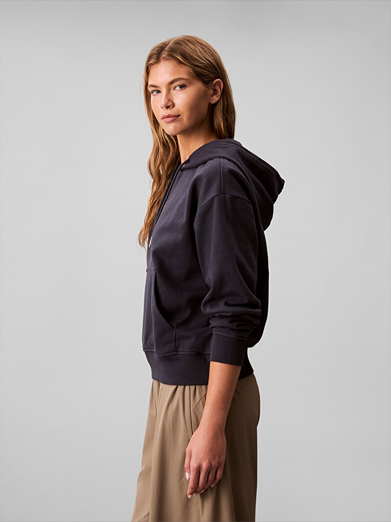 Calvin Klein Lacivert Renkli Kadın Classic Foil Monologo Sweatshirt